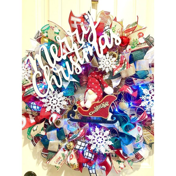 Handmade Christmas Gnome in Sleigh Holiday Ribbon Door Wreath 26 ins LED XLW3 - Picture 10 of 12